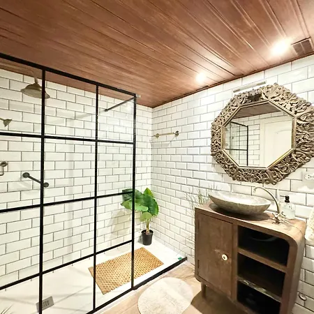 Apartment Simply Astonishing Location *
