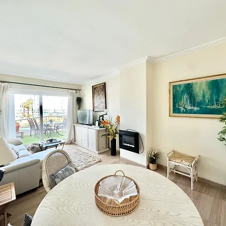 Simply Astonishing Location Apartment *